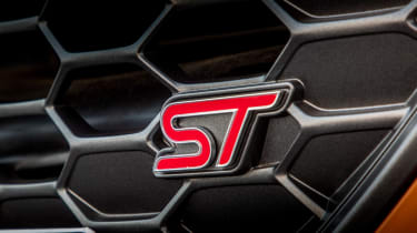 Ford Focus ST - ST grille badge