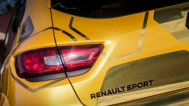 Renault Clio RenaultSport R.S.16 2016 - rear light