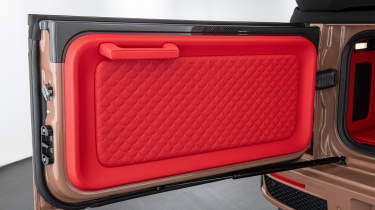 New Brabus XL 800 Cabrio - quilted door card