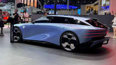 Peugeot Concept 6 - side profile