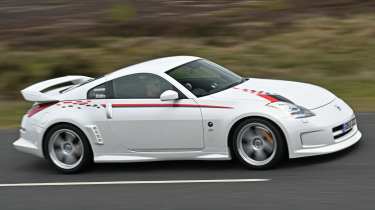 Nissan Nismo cars - 350 Z dynamic side profile