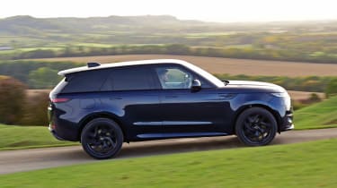 Range Rover Sport - side action