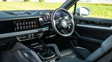 Porsche Cayenne facelift - cabin