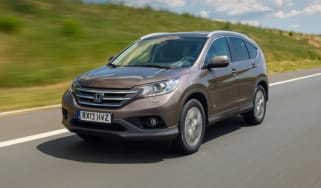 Honda CR-V 1.6D front tracking