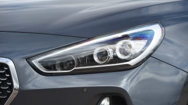Hyundai i30 Tourer - front light