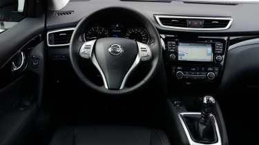 Nissan Qashqai Tekna 2014 interior