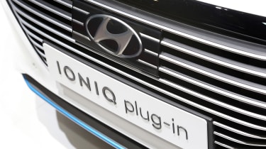 Hyundai Ioniq PHEV Geneva - grille