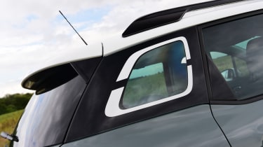 Citroen C3 Aircross - rear windows
