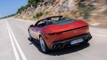 Ferrari Amalfi Spider - rear tracking