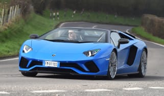 Lamborghini Aventador S Roadster - front