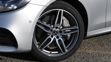 Mercedes E-Class Mk5 - front nearside wheel