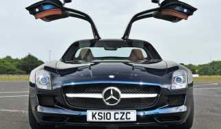 Mercedes SLS AMG
