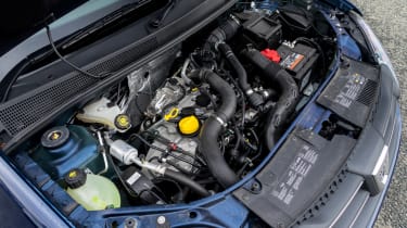 Dacia Sandero - engine