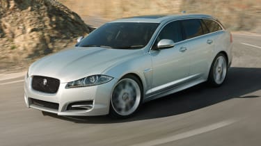 Jaguar XF Sportbrake front tracking