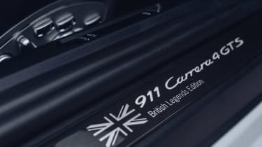 Porsche 911 British Legends Edition plaque