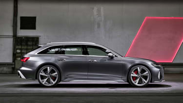 Audi RS 6 Avant - side