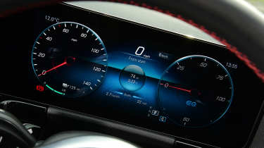 Used Mercedes EQA - dials