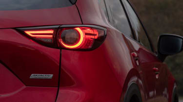 Mazda CX-5 2.0 - rear light