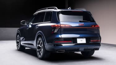 Audi Q9 - rear studio