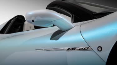 Maserati MC20 Cielo - side detail