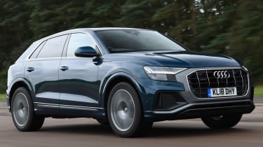 Audi Q8 - Front Tracking