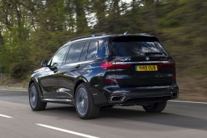 BMW X7 - rear tracking