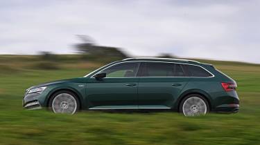 Skoda Superb Sleeper Edition - side