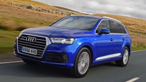 Used Audi Q7 - front action