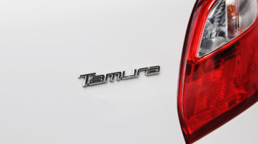 Mazda 2 1.3 Tamura badge