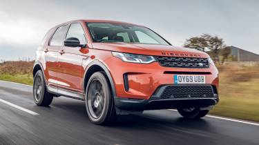 Land Rover Discovery Sport - front tracking