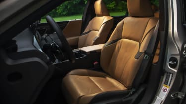 Lexus ES seats