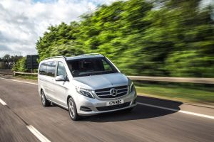 Mercedes V-Class - driving front