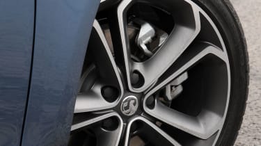 Vauxhall Zafira Bi-Turbo wheel