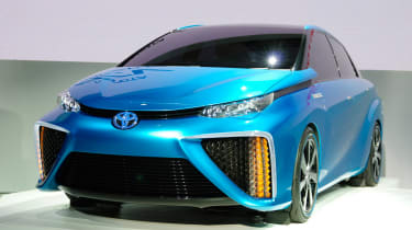 Toyota Fuel Cell Concept 2013 2