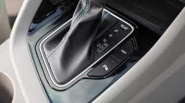 Kia Niro PHEV - transmission