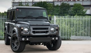 Kahn Design Defender front