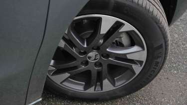 Vauxhall Vivaro Life - alloy wheel detail
