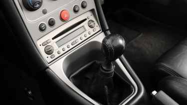 Alfa Romeo Spider - gearstick