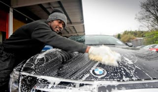 How to wash your car - header