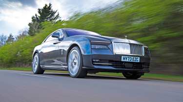 Rolls-Royce Spectre - front tracking