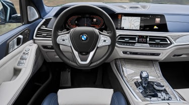 BMW X7 spy shot - interior