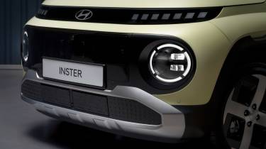 Hyundai Inster - front light