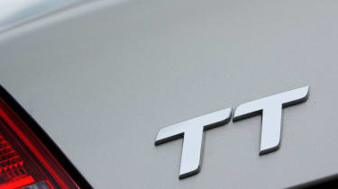 Audi TT 2.0 TDI quattro badge