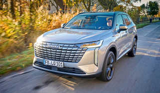 Haval H6 - front tracking