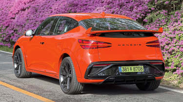 Genesis GV60 - rear tracking