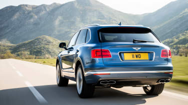 Bentley Bentayga Diesel - rear tracking