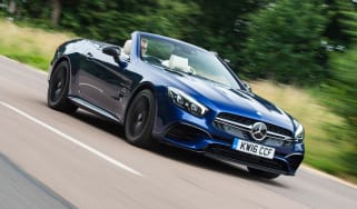Mercedes-AMG SL 63 2016 - front tracking
