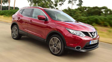 Nissan Qashqai - best crossover cars and SUVs