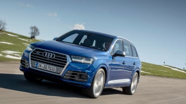 Audi SQ7 - front tracking