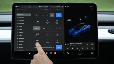 Tesla Model 3 - central screen